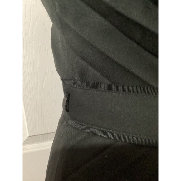 Ted Baker Black Spiral Pleated Knee Length Sleeveless Sheath Dress - Picture 4 of 8